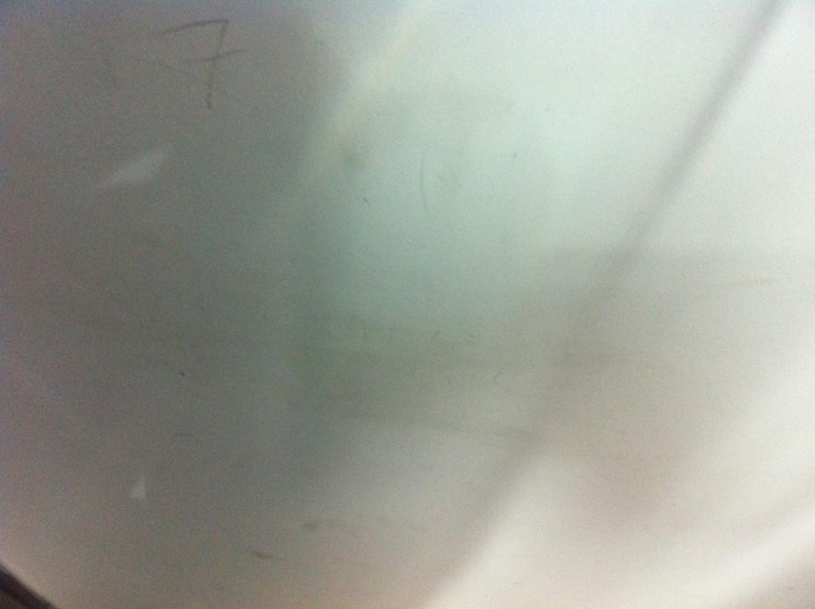 擋風玻璃星狀裂痕修復后