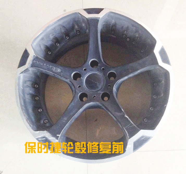 保時捷輪轂拉絲修復前 保時捷輪轂拉絲修復前